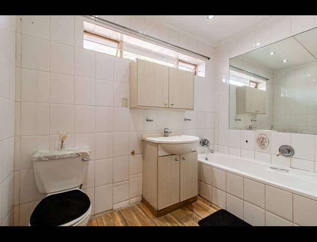 3 BEDROOM TOWNHOUSE FOR SALE IN BEDFORD GARDENS